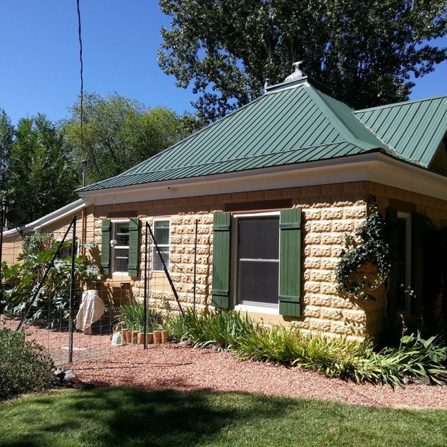 Stone cottage build